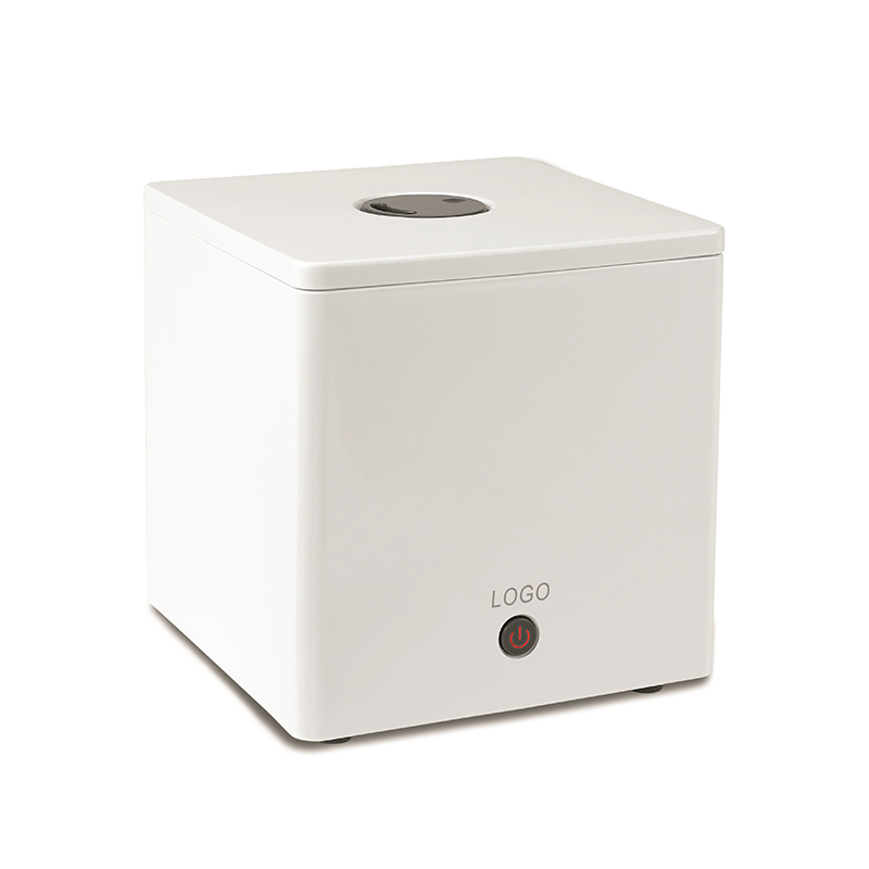 Square shaped humidifier